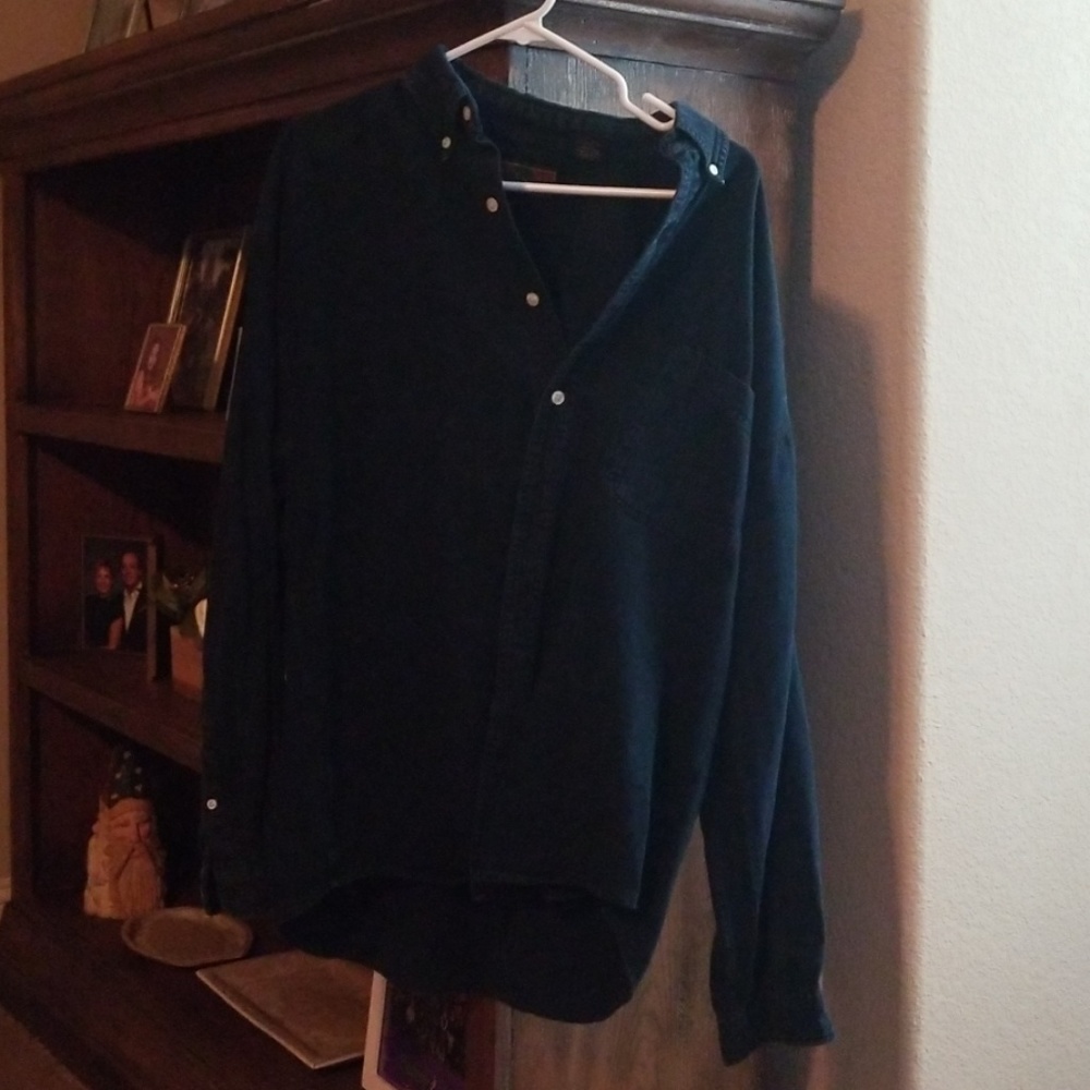 Men's long sleeve casual button down